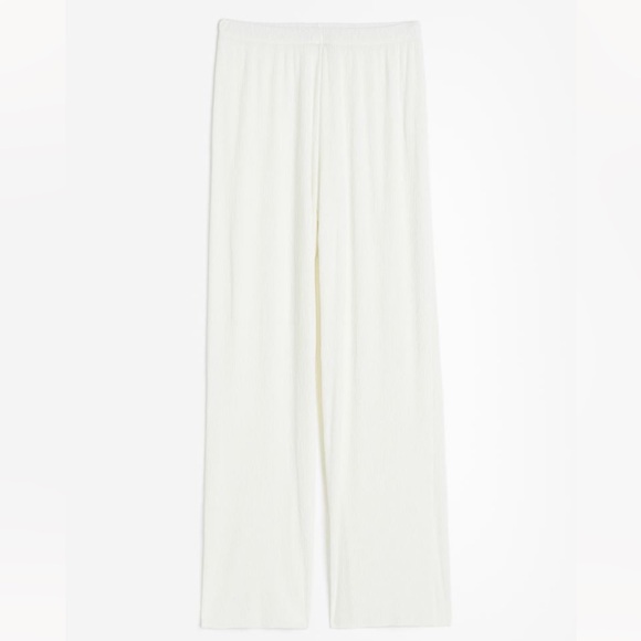 H&M Crinkled Set - Picture 6 of 13